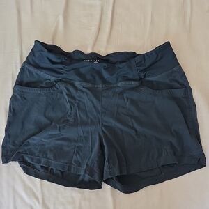 Mountain Hardwear Women's Green Athletic Shorts with Pockets